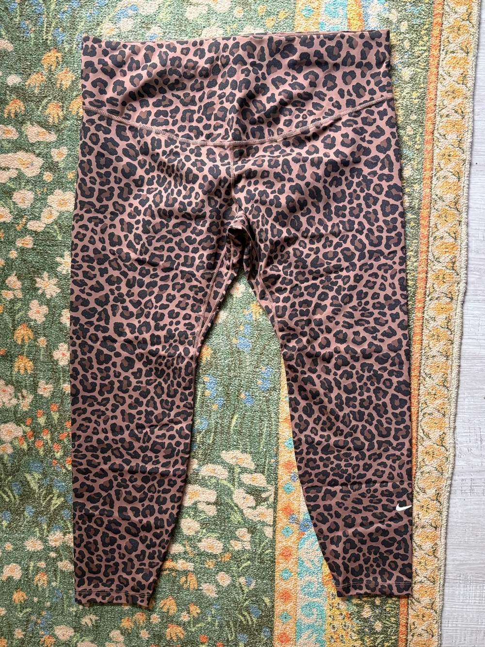 Nike Dri Fit Glitter Leopard Leggings